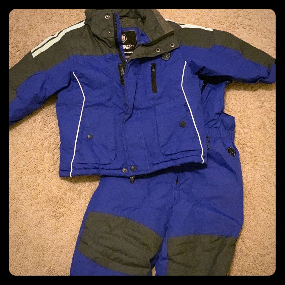 Toddler boys snow pants and coat. Size 18 months